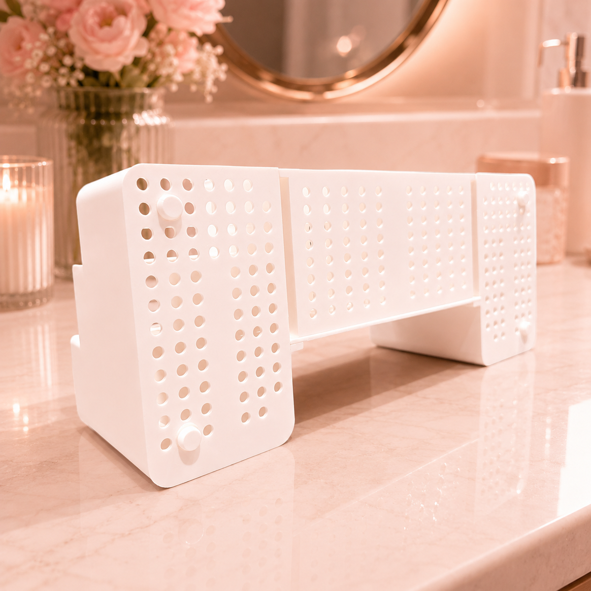 *Feet elevate the BroxiBox to allow airflow to keep everything fresh